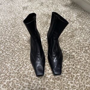 KHAITE Nevada Leather Boots